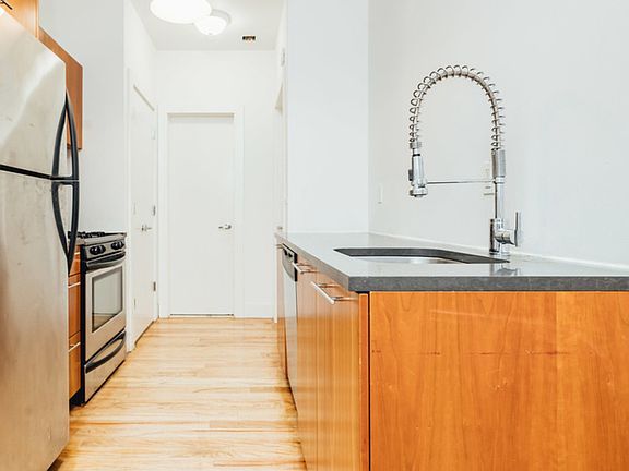 4th image of 245 Frost St #1B