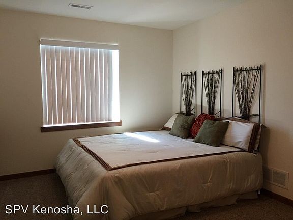 5th image of 2830 21st St Unit 18