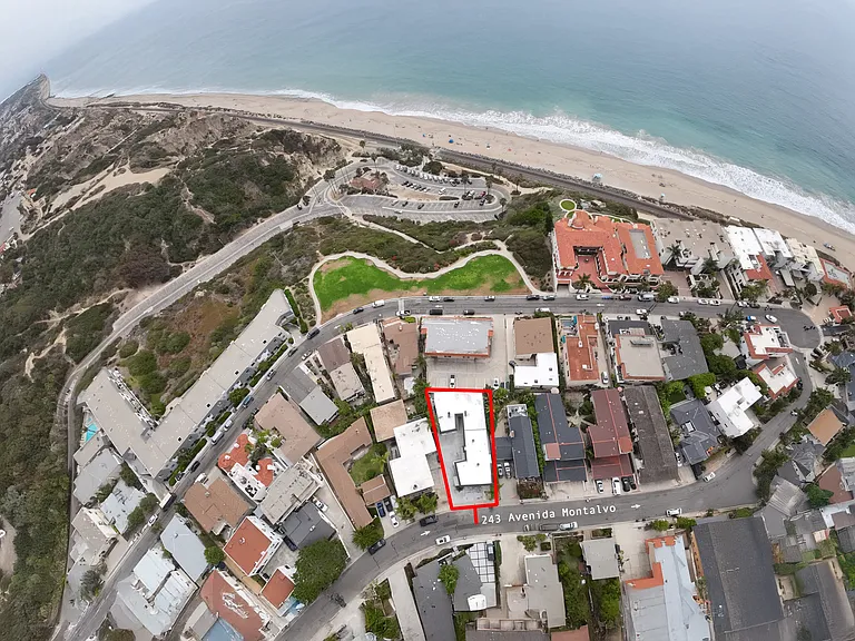 243 Avenida Montalvo #6 — Photo 31