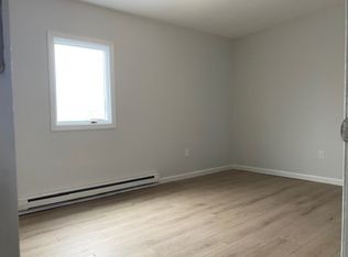 960 Violet Ave APT 1, Hyde Park, NY 12538