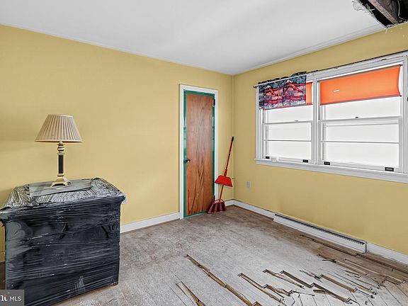 4th image of 2403 Chestnut View Dr