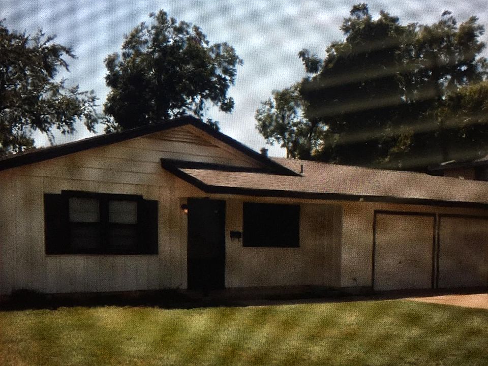 1st image of 2309 S 39th St