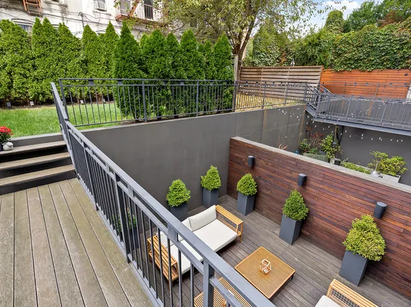 305 Cooper Street image 5 of 10