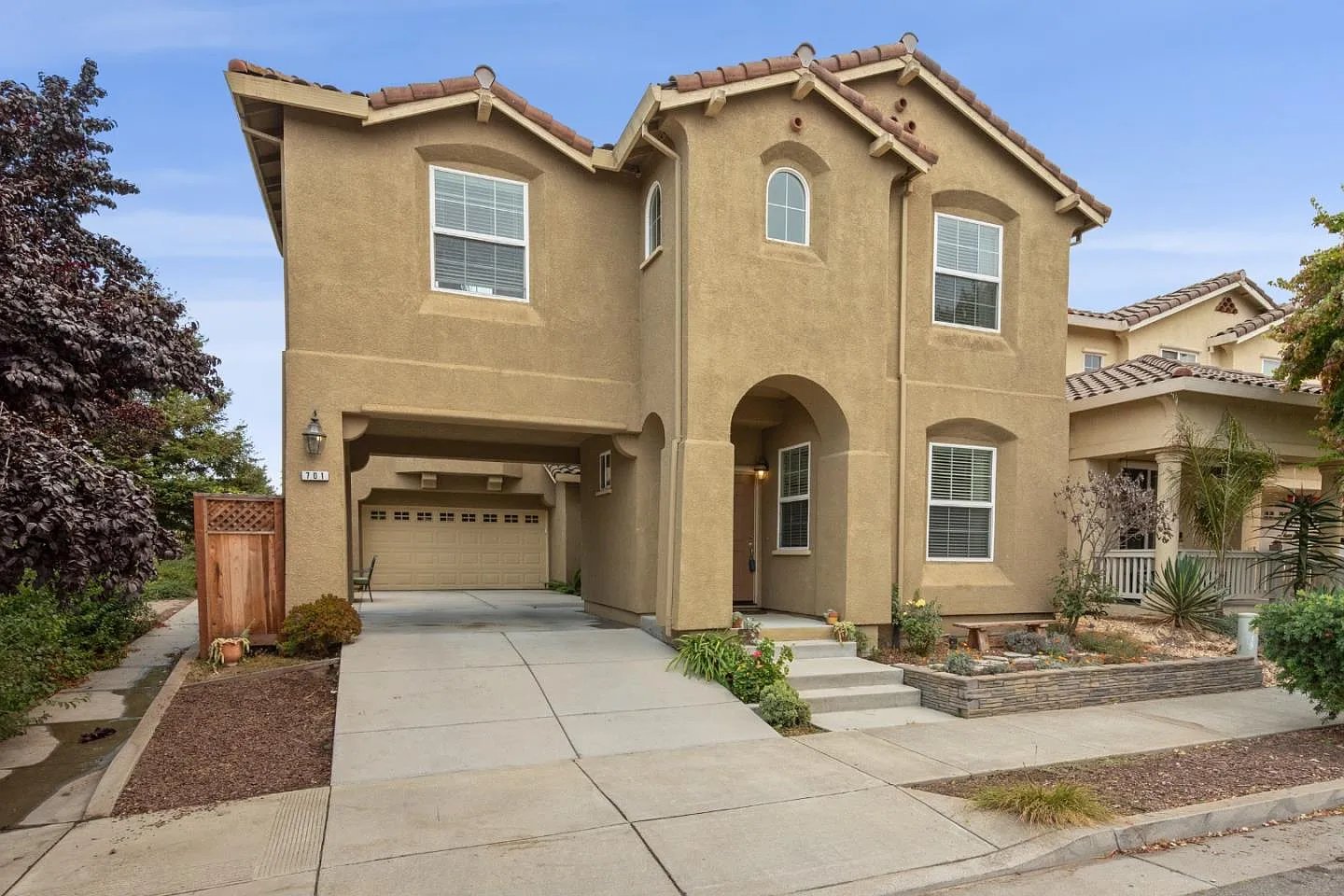 701 Arce St photo 1