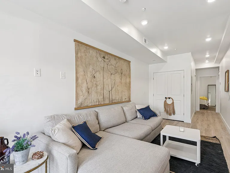 1602 Ridge #1 — Photo 3