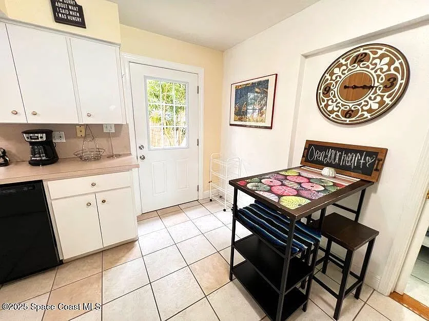 3 bed, 2.5 bath, 2522 sqft, $2,400 — Photo 4