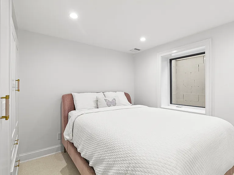 139 Northside Dr — Photo 30