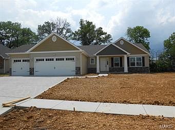 1st image of 130 Albany Manor Dr