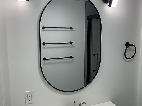 4th image of 2 Rockview Ave #3