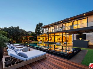 12026 Benmore Ter, Los Angeles, CA 90049