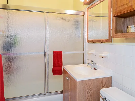 Sold by Robert E. Hill  | media 14