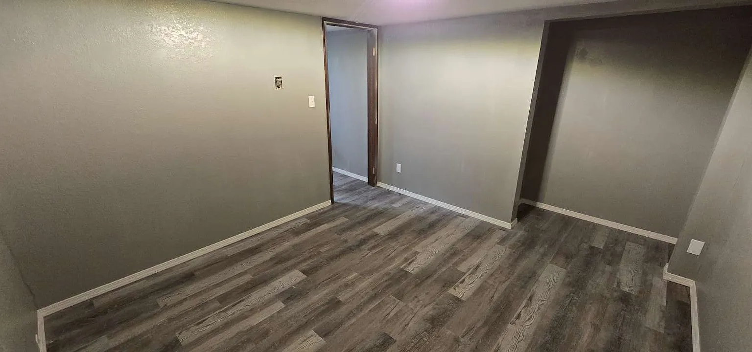 2 bed, 812 sqft, $900 — Photo 3