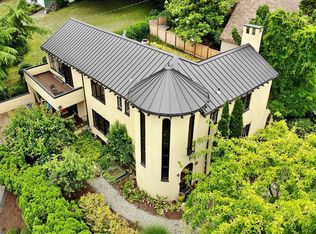 5631 SW Edgemont Pl, Portland, OR 97239