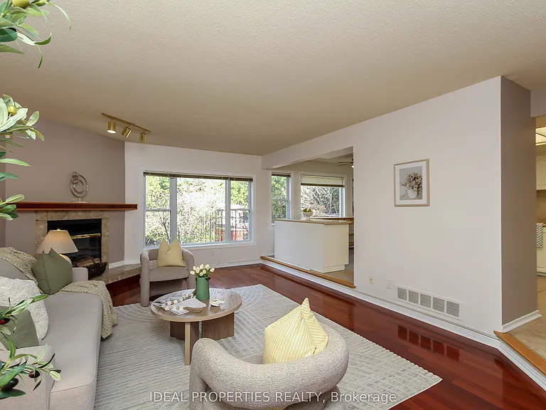 39 Huntings End Ave — Photo 12