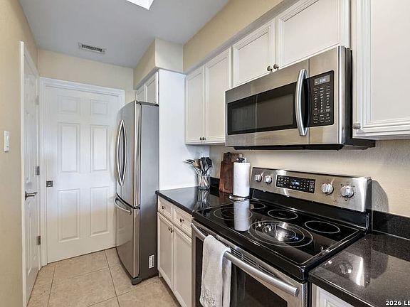 4th image of 3404 American Dr #3203