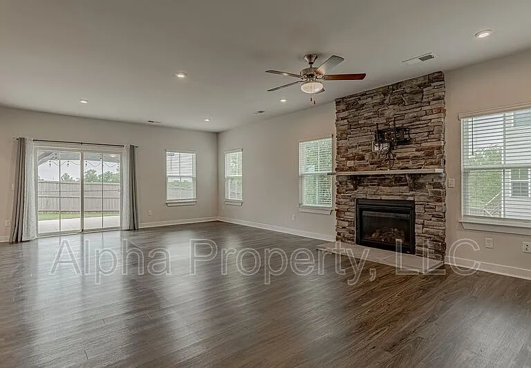 921 Saint Elmos Ct — Photo 7