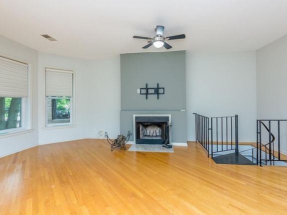 5th image of 4621 N Magnolia Ave