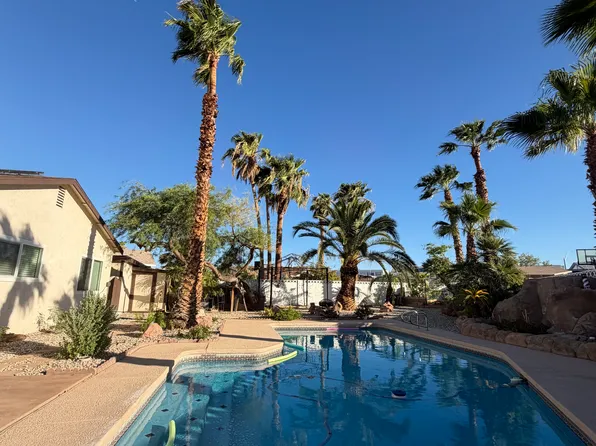 5613 Chestnut St, Las Vegas, NV 89119