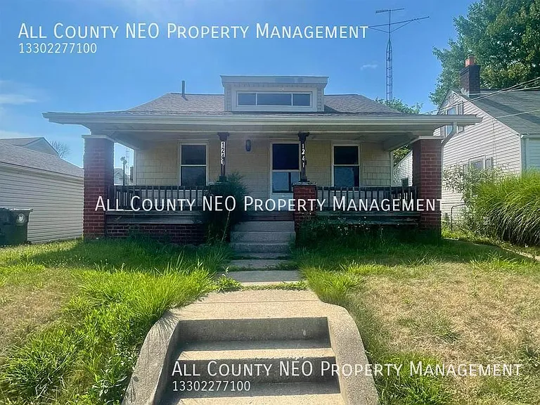 1241 Bedford Ave SW — Photo 17