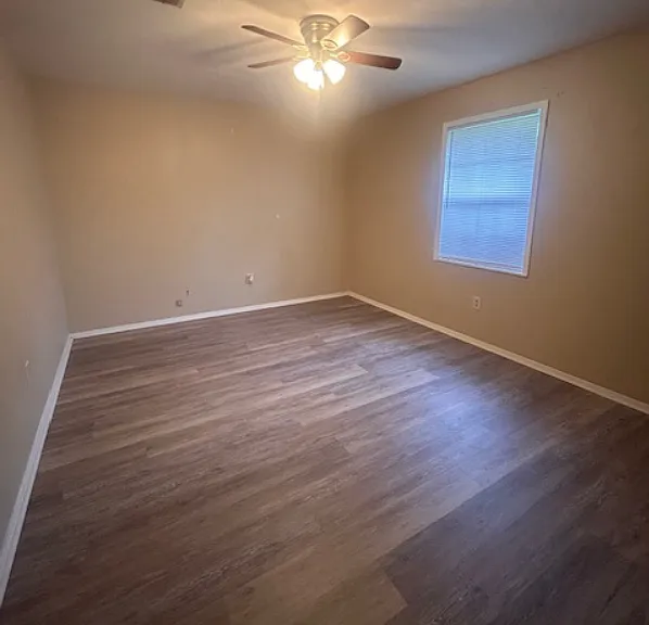 1208 Walnut Bend St — Photo 6