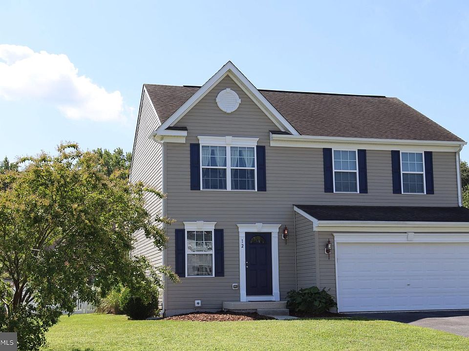 1st image of 12 Rocking Horse Dr