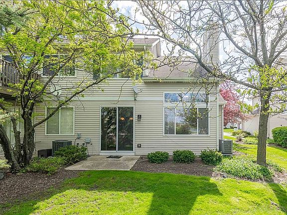 5th image of 2985 Kentshire Cir