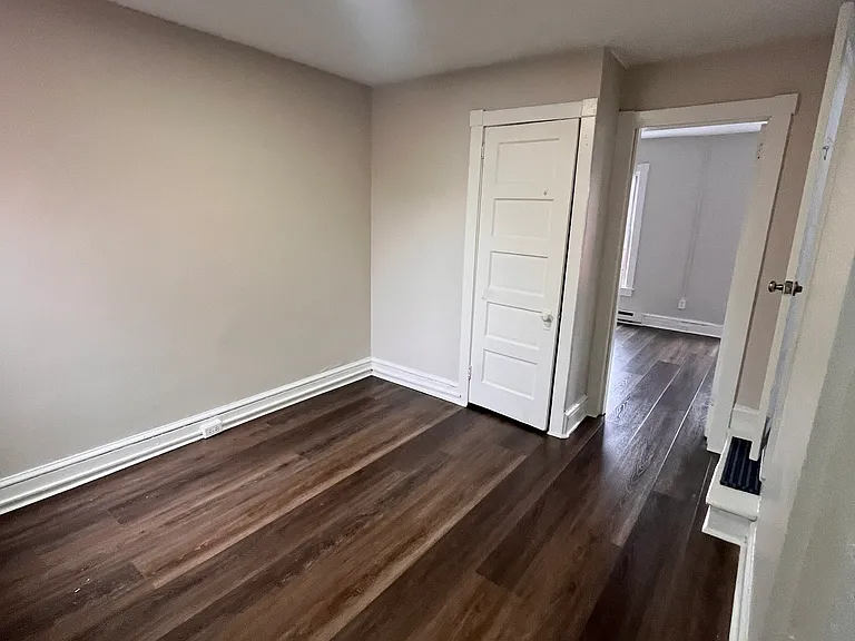 729 McIlvain St — Photo 9
