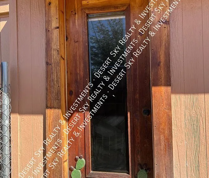 1125 Luna St #B — Photo 1
