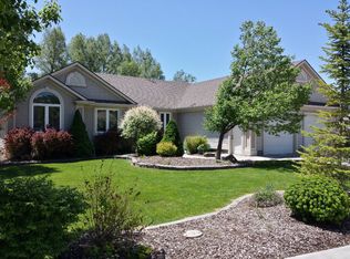 3400 E Circle South Dr, Ammon, ID 83406