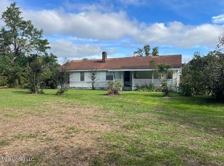 58 Bell Rd, Wiggins, MS 39577