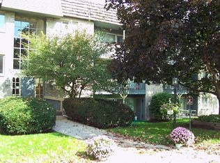 2926 Mount Hope Rd APT 303, Okemos, MI 48864