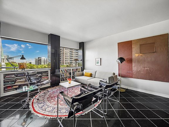 4th image of 5000 Montrose Blvd Unit 6A