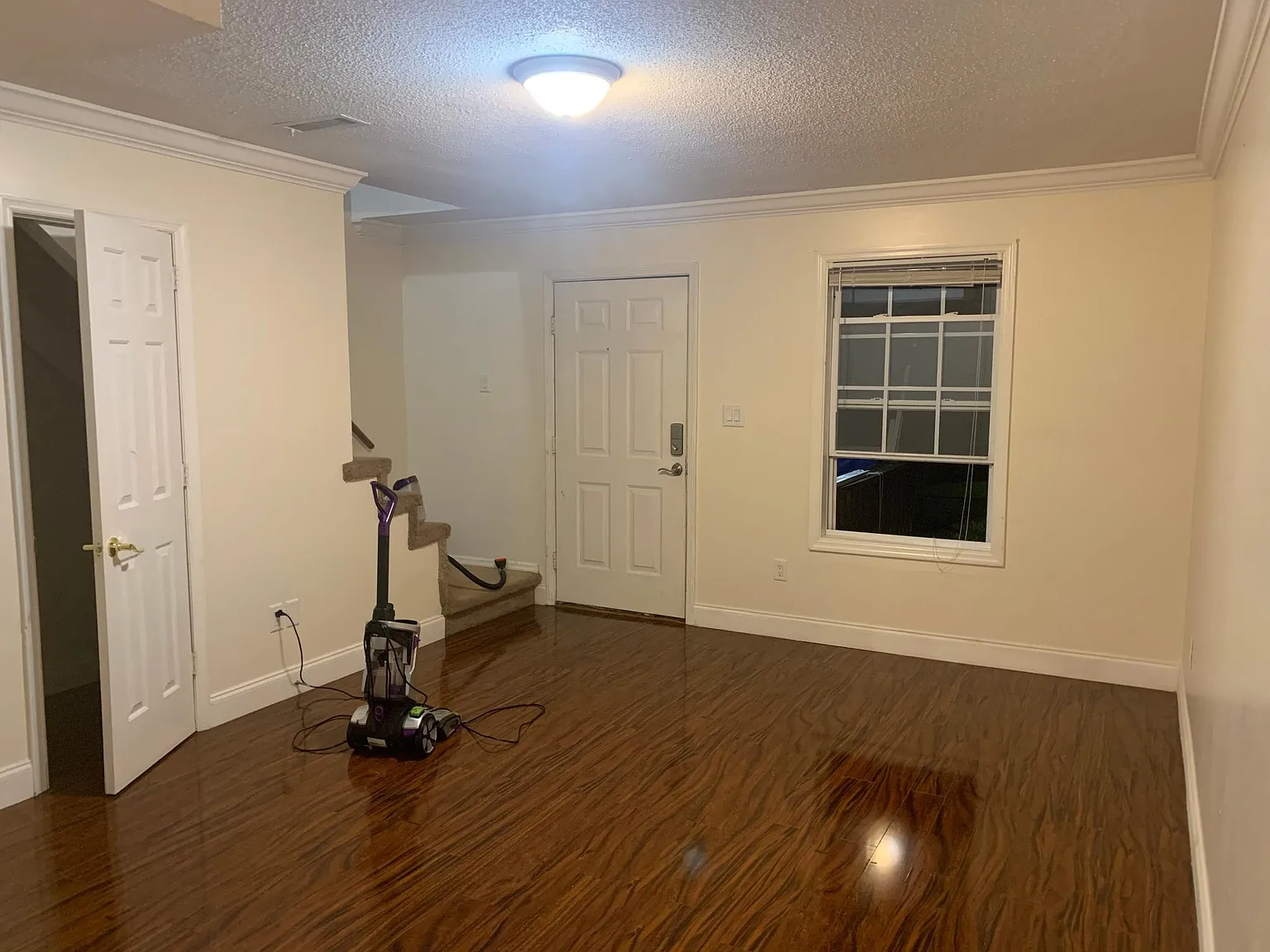 2 bed, 1.5 bath, 850 sqft, $1,200 — Photo 4
