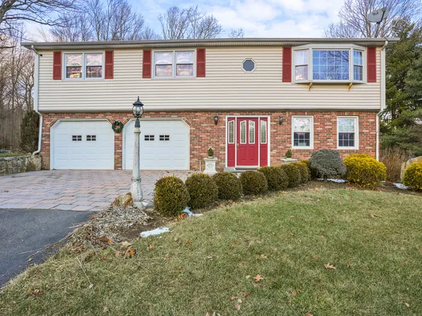 7 John Dominick Drive, Shelton, CT 06484