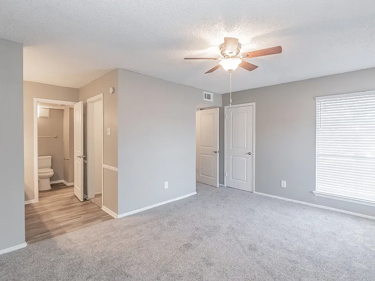 Station 121 at Town Center Apartments — Photo 59