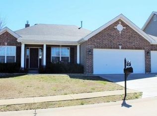830 Highland Xing, High Ridge, MO 63049