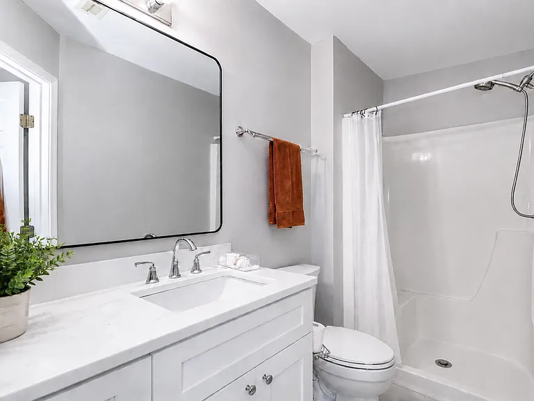 17819 Delmas Dr — Photo 8