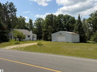 3530 S Vandermeulen Rd, Lake City, MI 49651