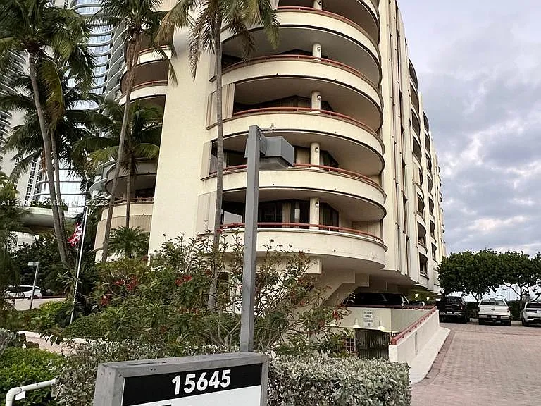 15645 Collins Ave #206 — Photo 17