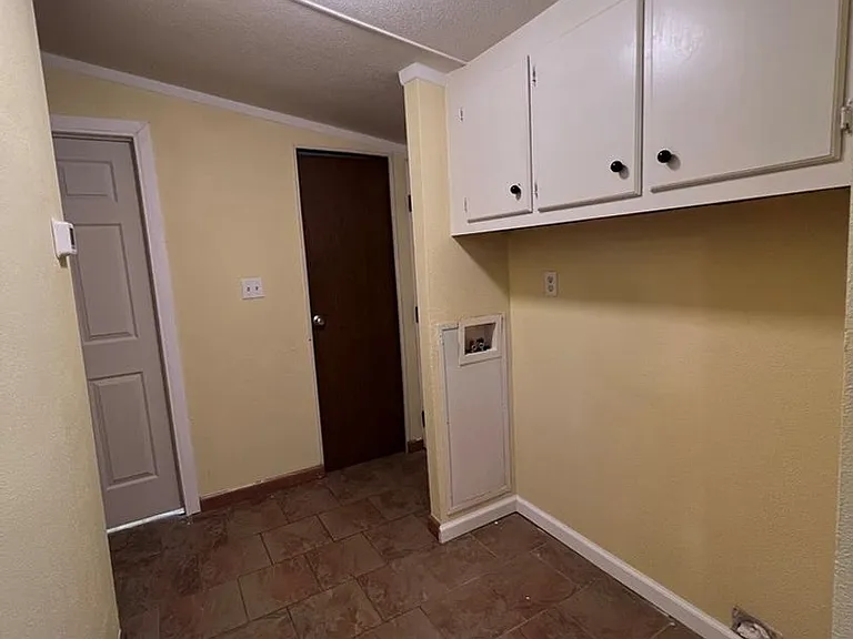 114 Candlelite Dr — Photo 6