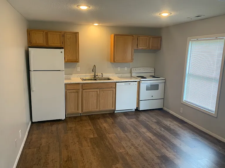 Kitchen/ dining facing West