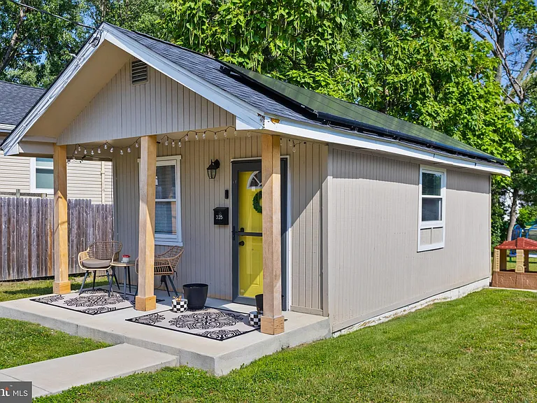 325 W Evergreen Ave — Photo 3