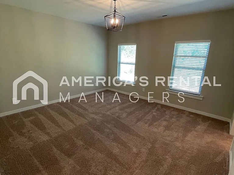 2132 Ellsworth Loop Rd — Photo 14