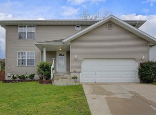 5589 S Aaron Ave, Springfield, MO 65810