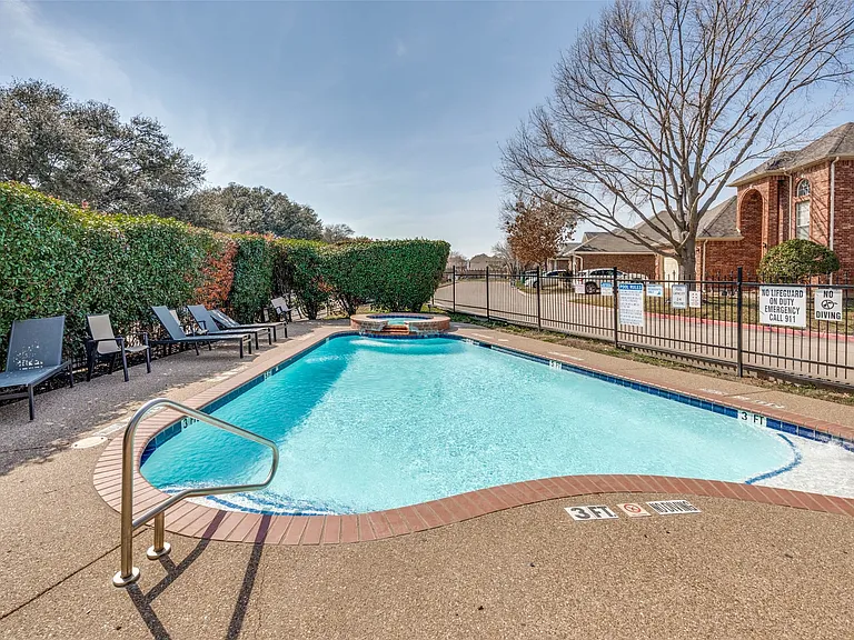 402 Horse Shoe Dr — Photo 27