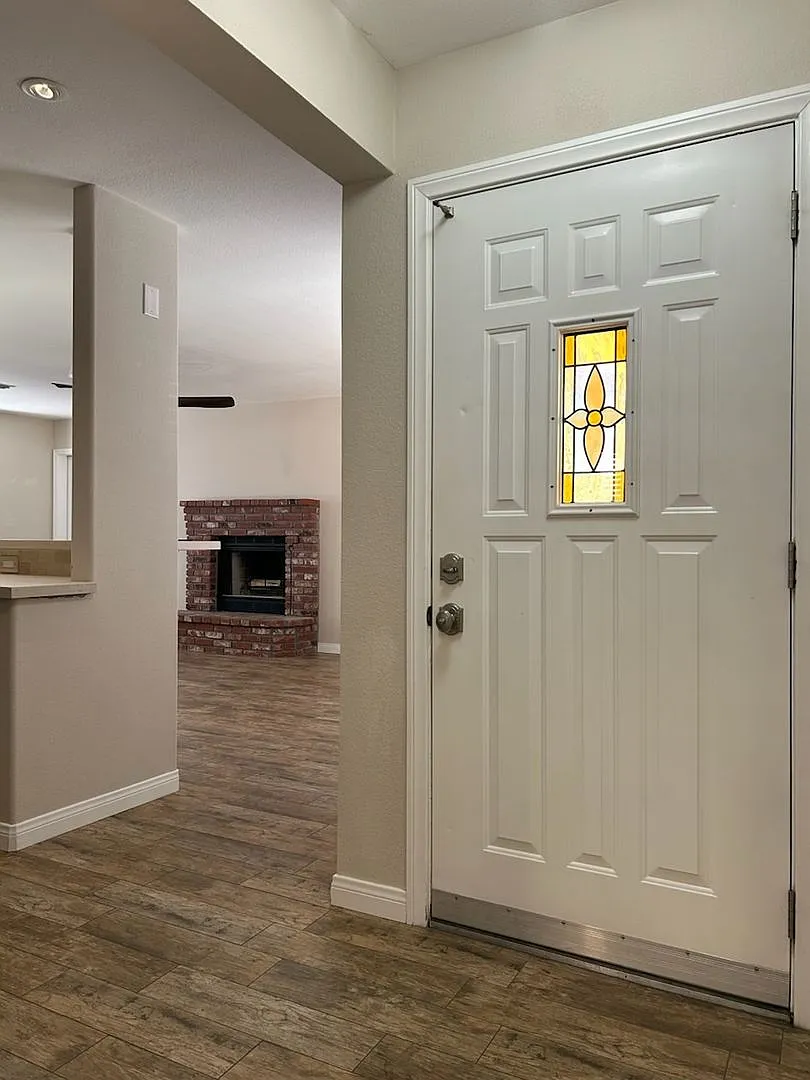 1017 Perdew Ave. — Photo 2