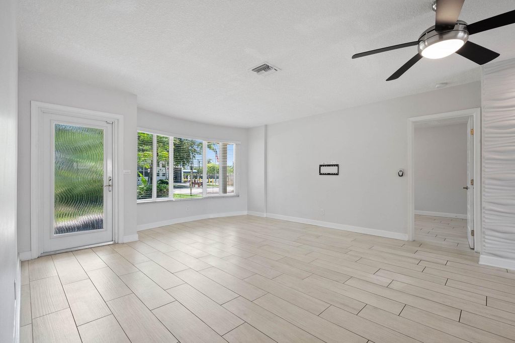 2265 SE 12th Street, photo 9