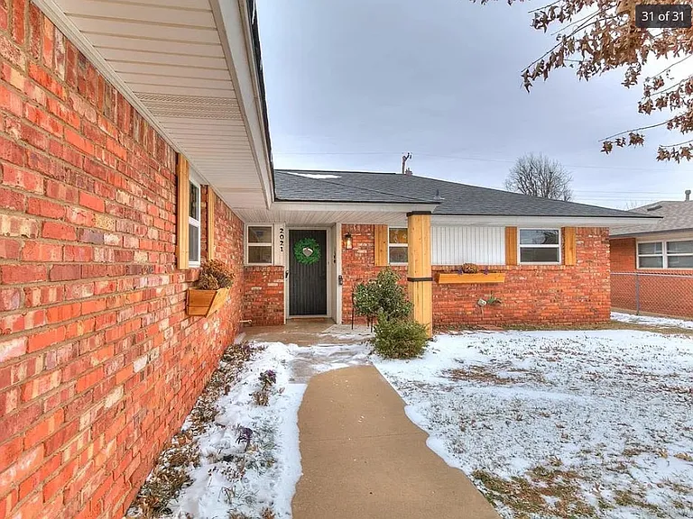 2021 Meeker Dr — Photo 27