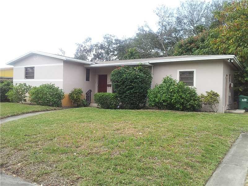1st image of 17330 NE 13th Ave