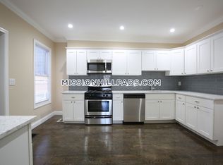 34 Circuit St #3, Boston, MA 02119